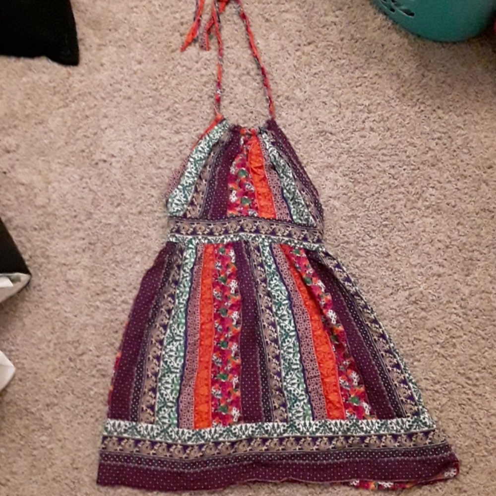 Backless dress
